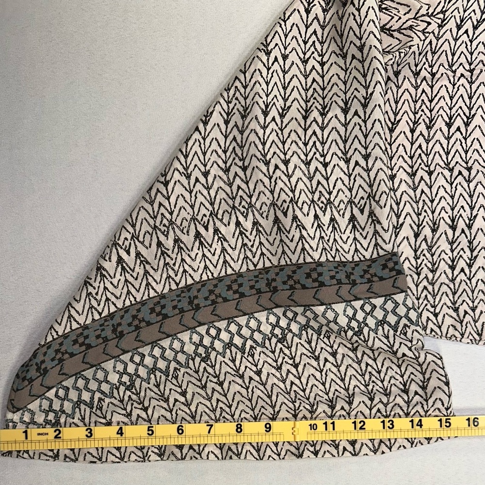 FREE PEOPLE Stars Aligned Bell Sleeve Crop Top Blouse in Chevron Tribal Size S - Picture 12 of 12